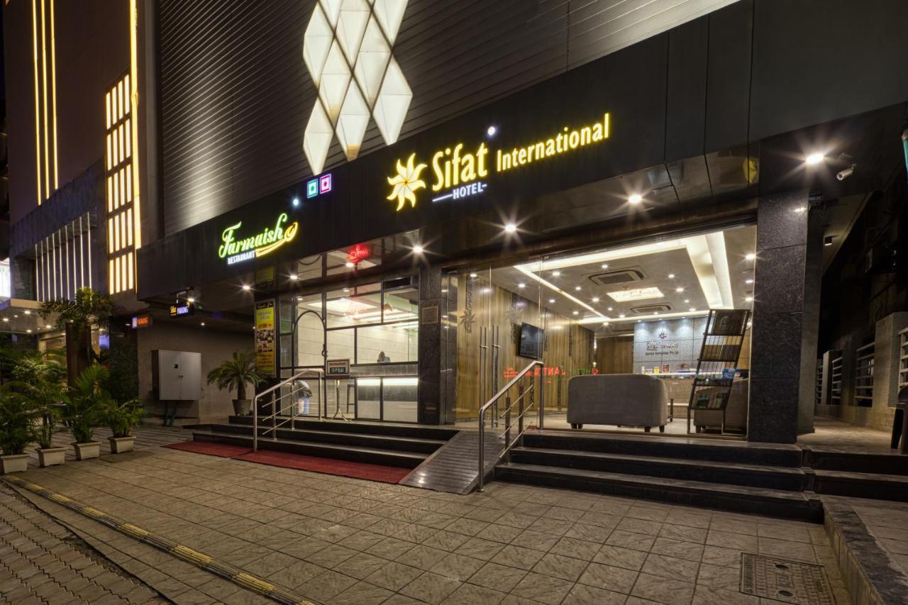 希法特国际酒店 苏拉特 外观 照片