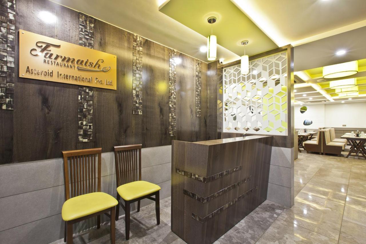 希法特国际酒店 苏拉特 外观 照片